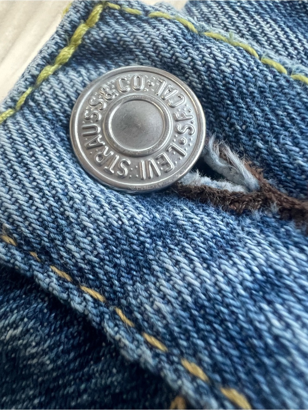 Women's Levi’s Light Blue Distressed Patch Jeans Creator of the jeans IAMMI - Picture 15 of 16